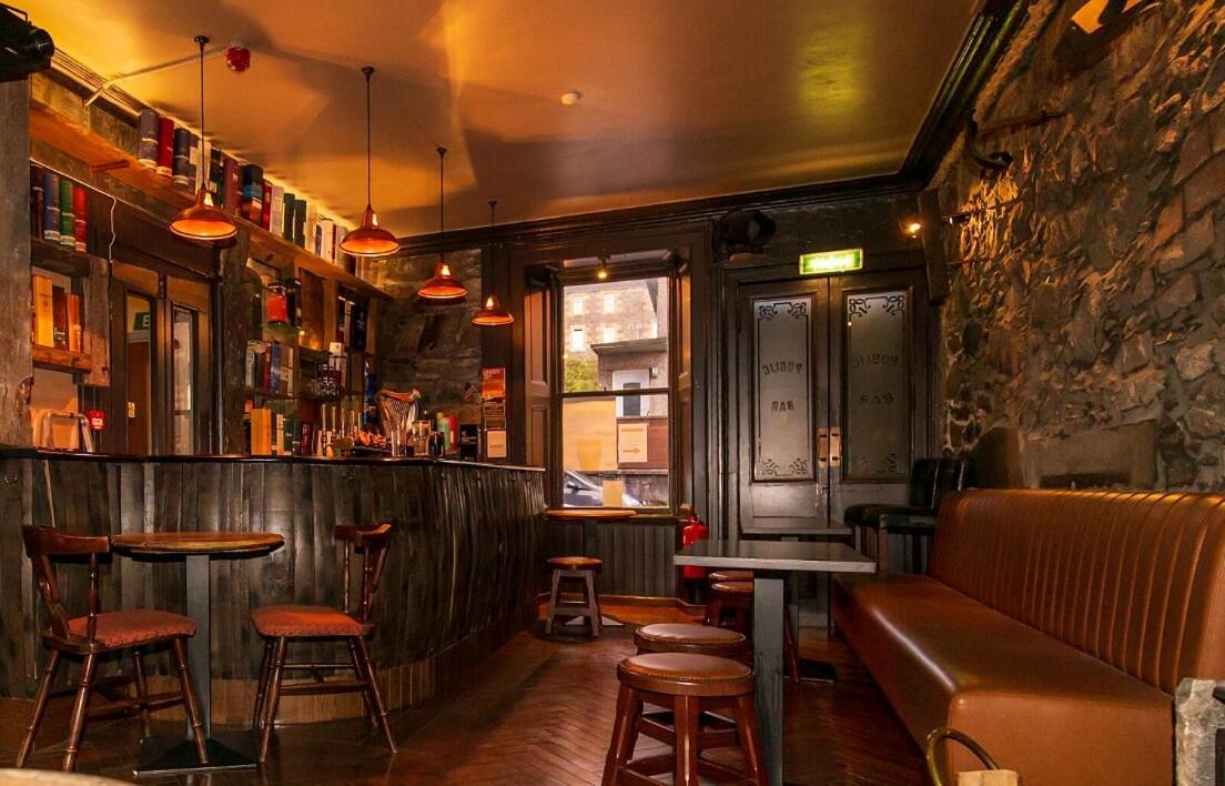 Hotel The Whisky Vaults Oban Exterior foto